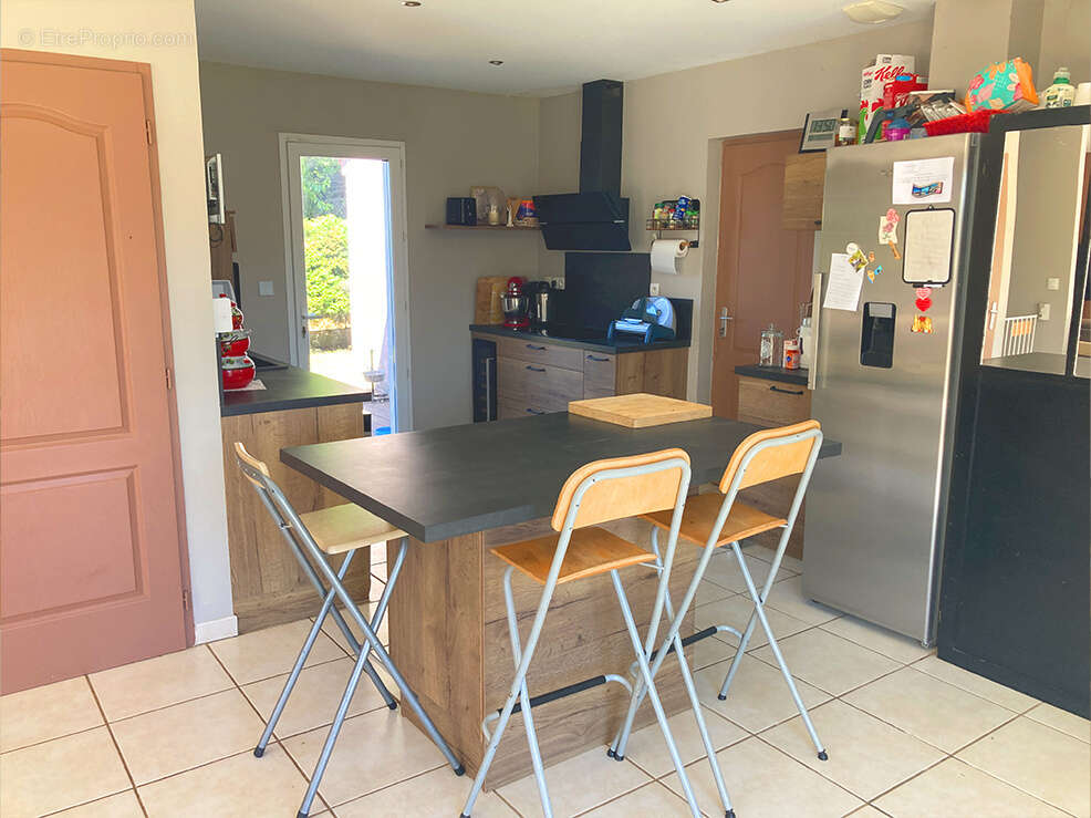 Maison à LA BEGUDE-DE-MAZENC