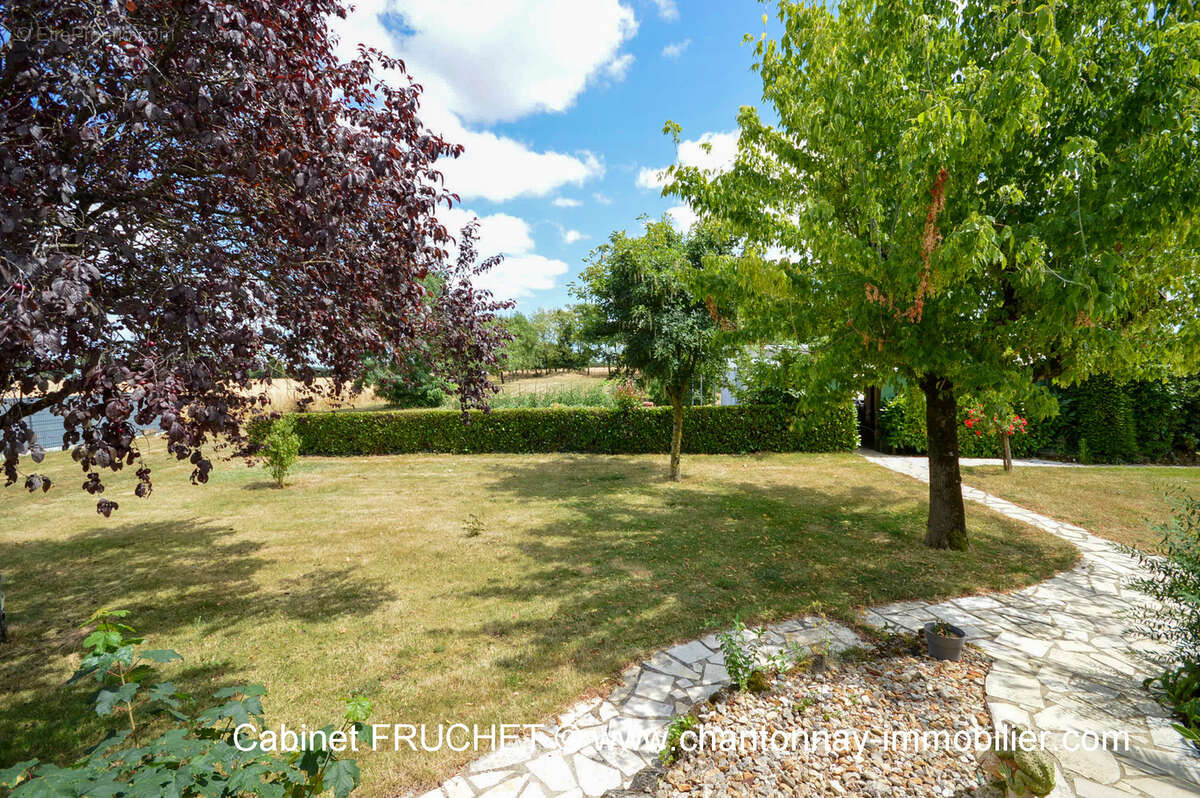 Maison à MONSIREIGNE