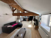 Appartement à VAUX-EN-BEAUJOLAIS