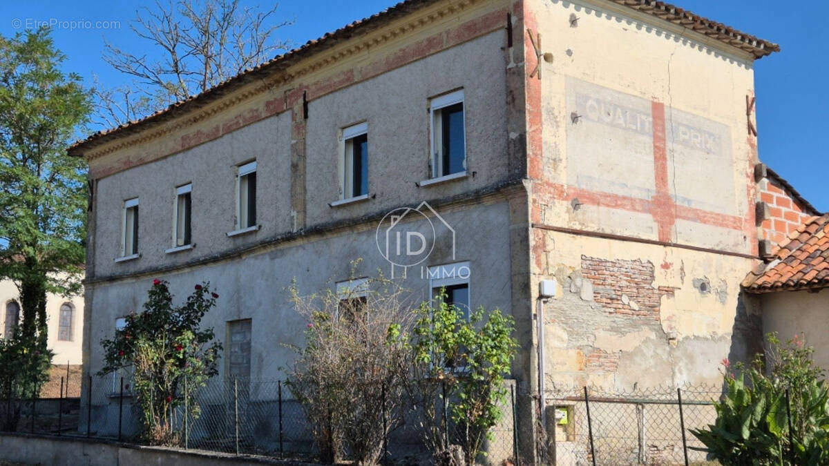 Maison à MONTPON-MENESTEROL