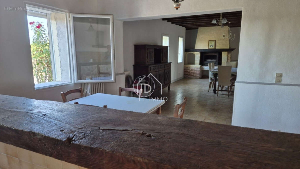 Maison à MONTPON-MENESTEROL