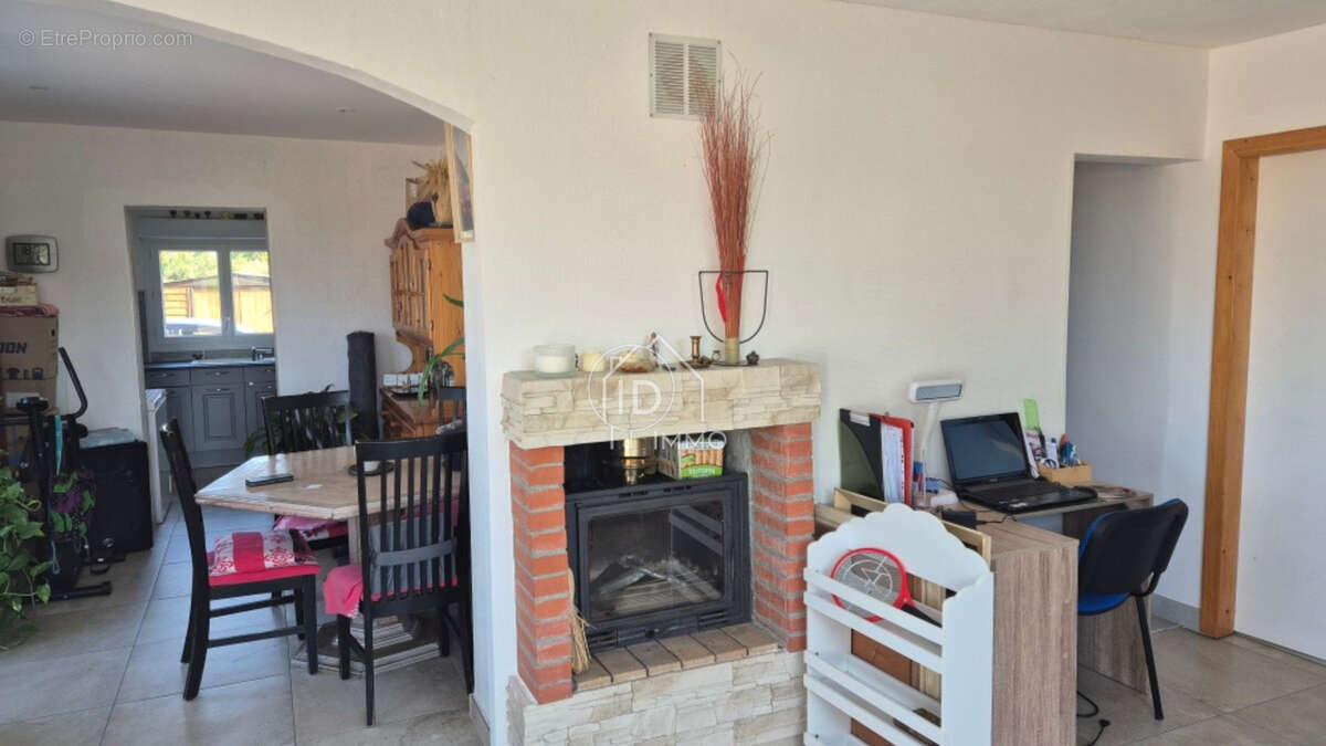 Maison à CHAMADELLE