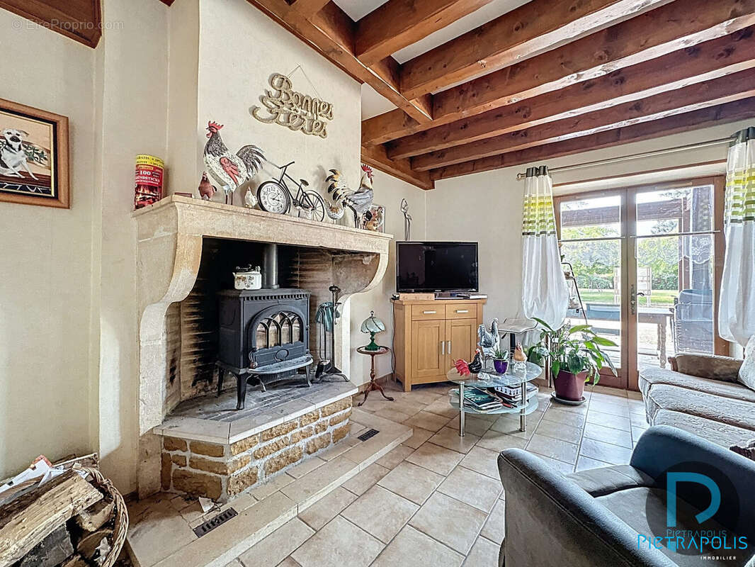 Maison à SAINT-CYR-SUR-MENTHON