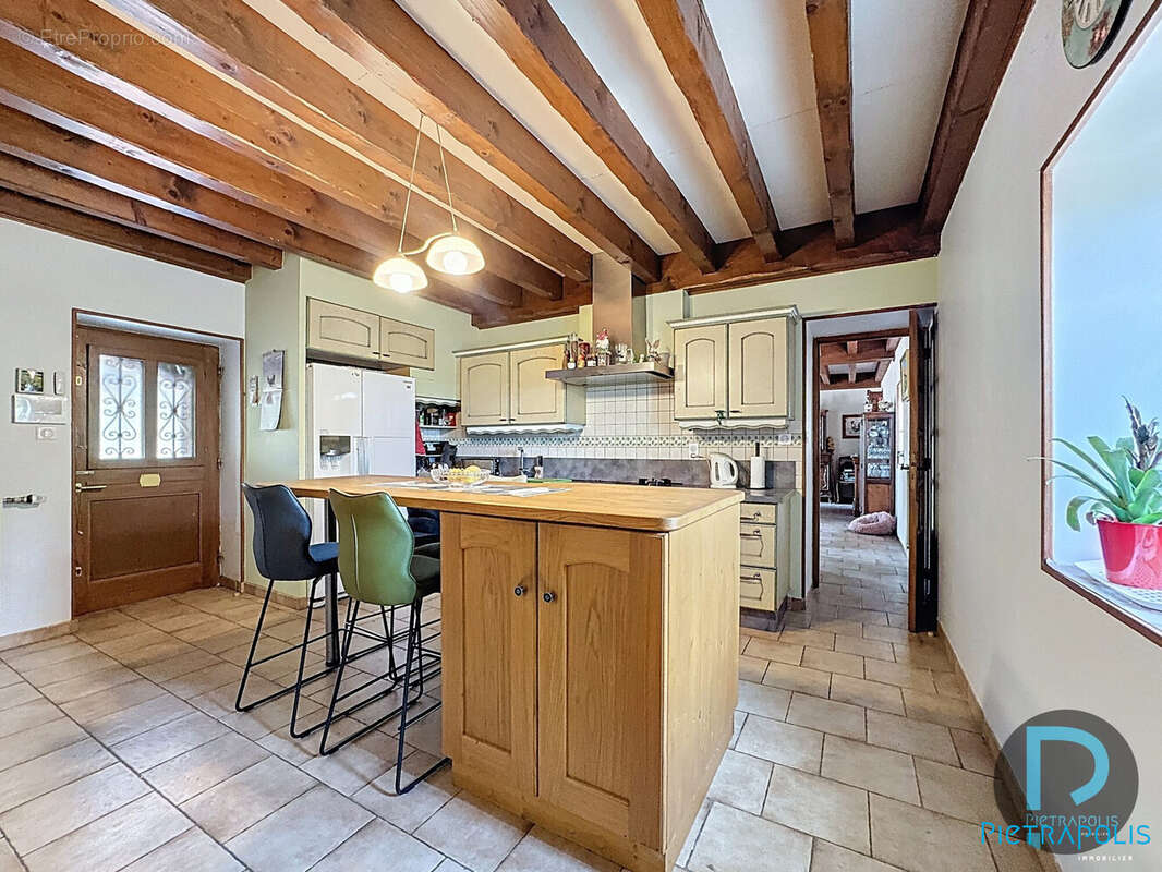 Maison à SAINT-CYR-SUR-MENTHON