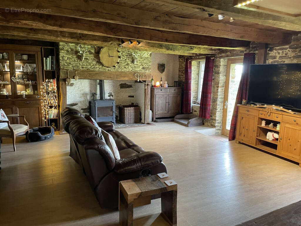 Maison à SAINT-SORNIN-LAVOLPS