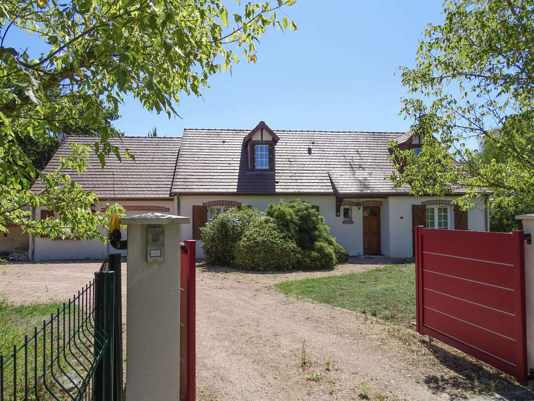 Maison à CHATRES-SUR-CHER