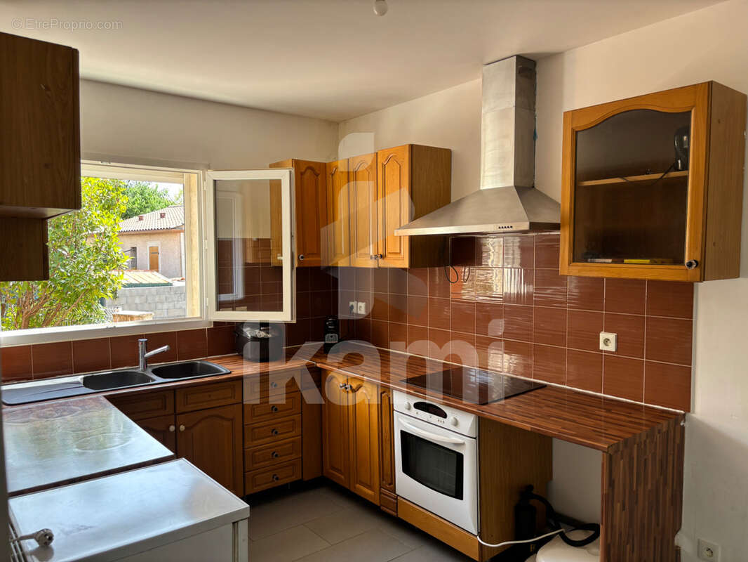 Maison à SAINT-BAUZILLE-DE-PUTOIS