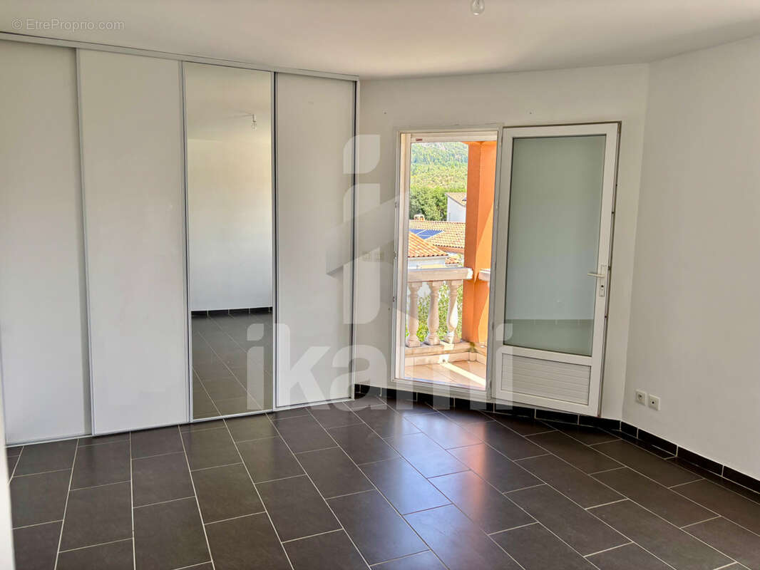 Maison à SAINT-BAUZILLE-DE-PUTOIS