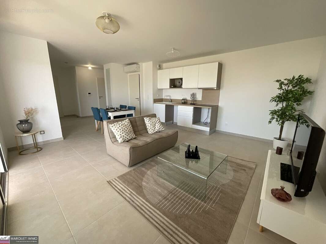 Appartement à SAUVIAN