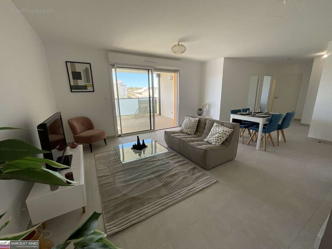 Appartement à SAUVIAN