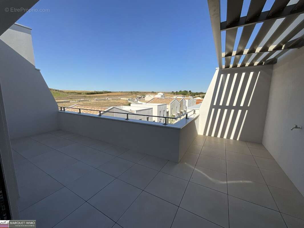 Appartement à SAUVIAN