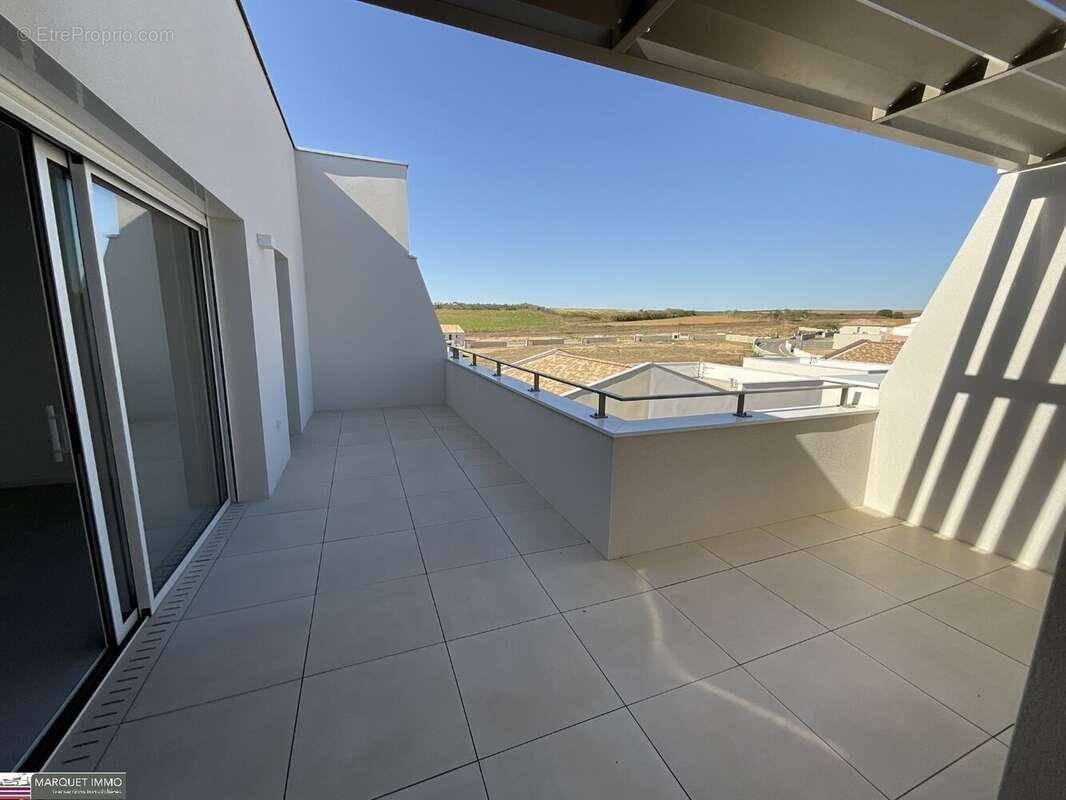 Appartement à SAUVIAN