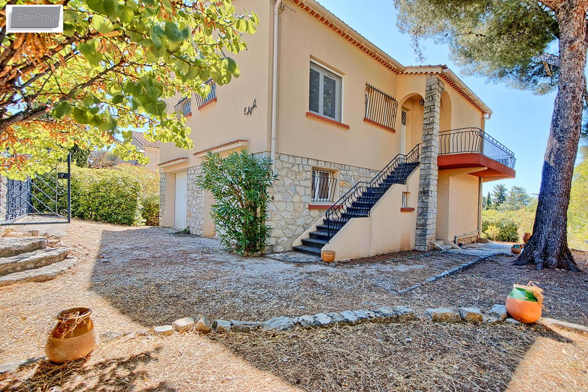 Maison à LA VALETTE-DU-VAR