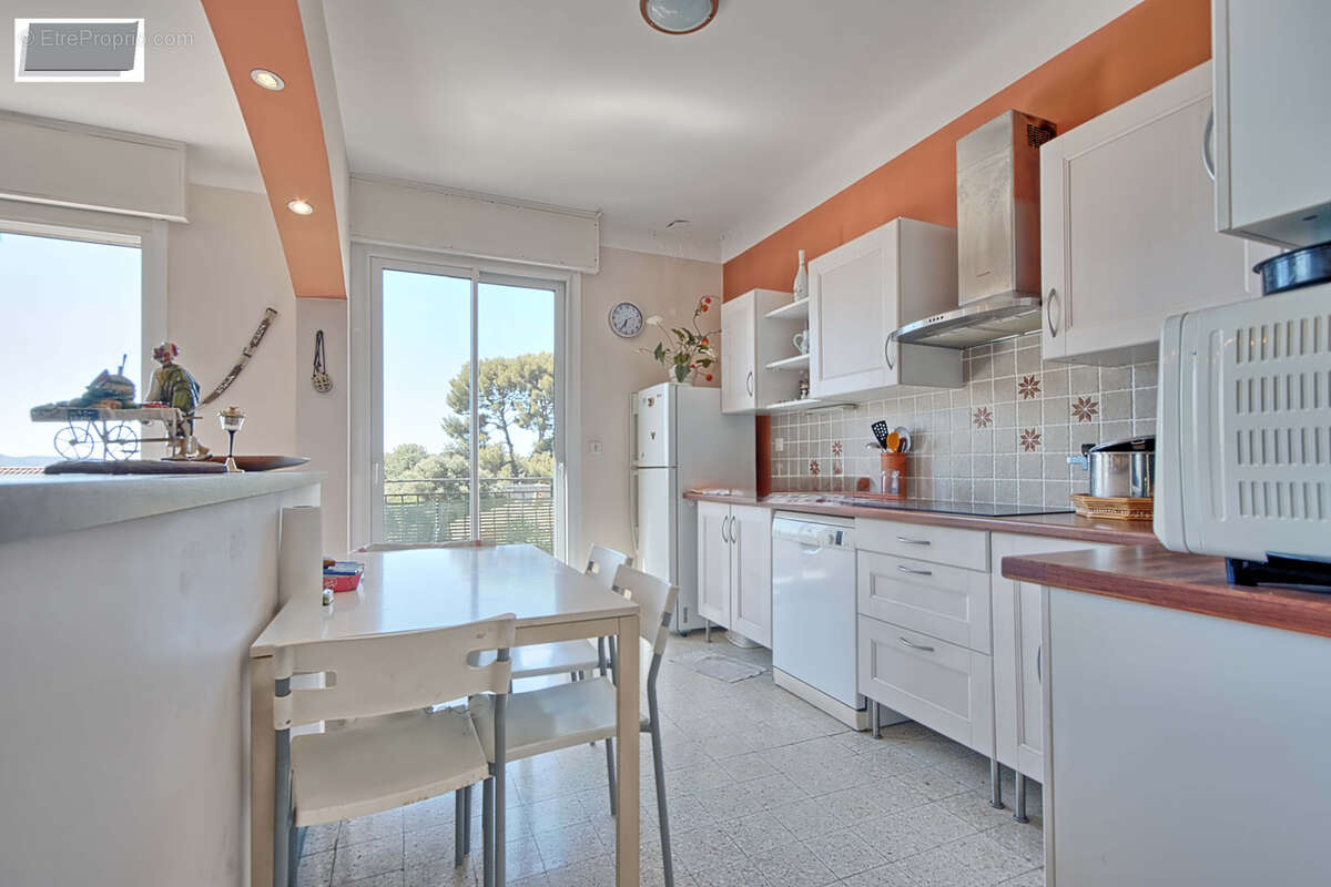 Maison à LA VALETTE-DU-VAR