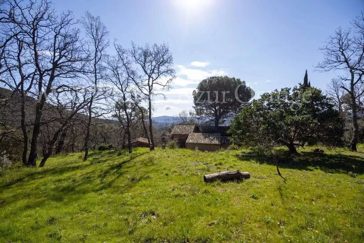 Maison à LA GARDE-FREINET