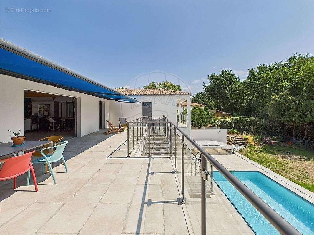 Maison à LES MATHES