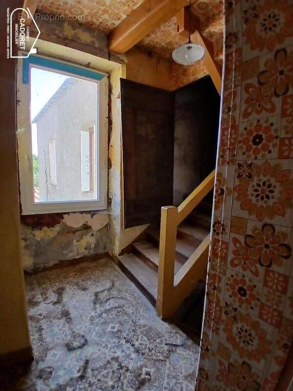   - Maison à PAIMBOEUF