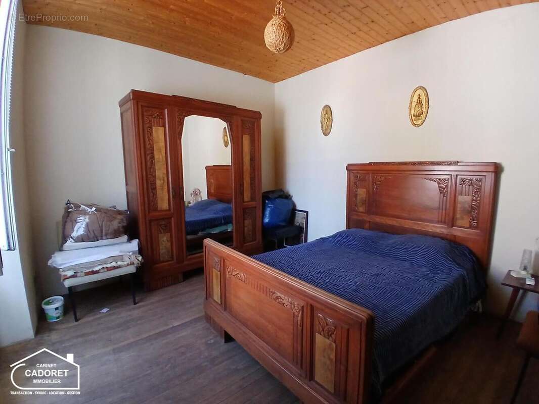   - Maison à PAIMBOEUF