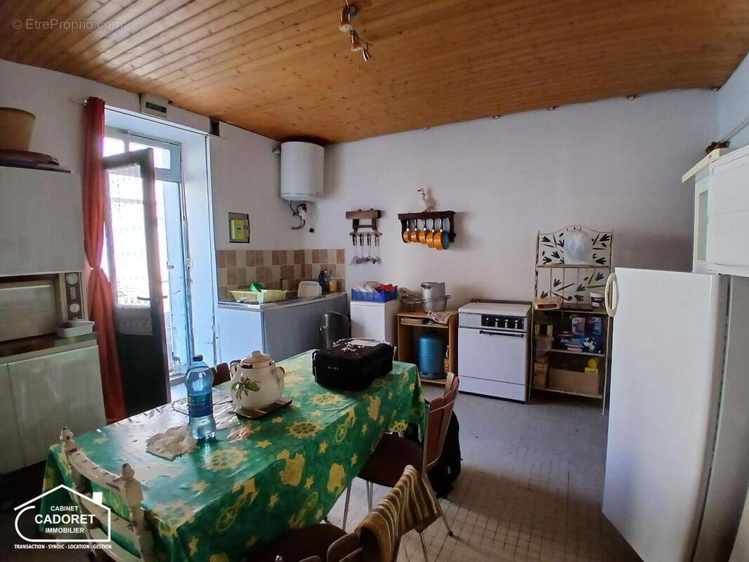   - Maison à PAIMBOEUF