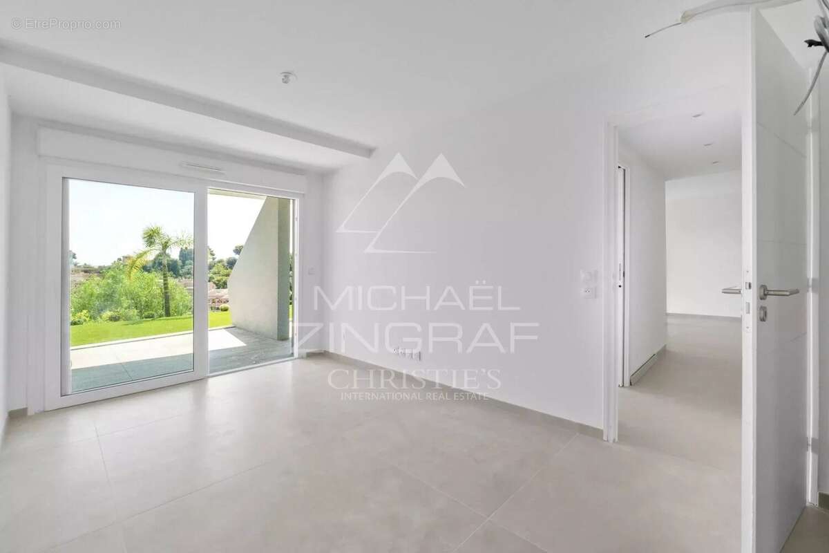 Appartement à ROQUEBRUNE-CAP-MARTIN