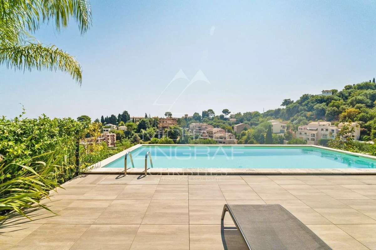 Appartement à ROQUEBRUNE-CAP-MARTIN