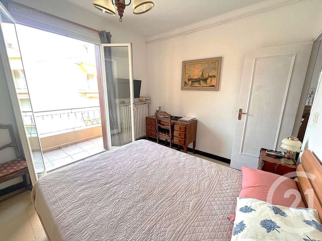 Appartement à ROQUEBRUNE-CAP-MARTIN