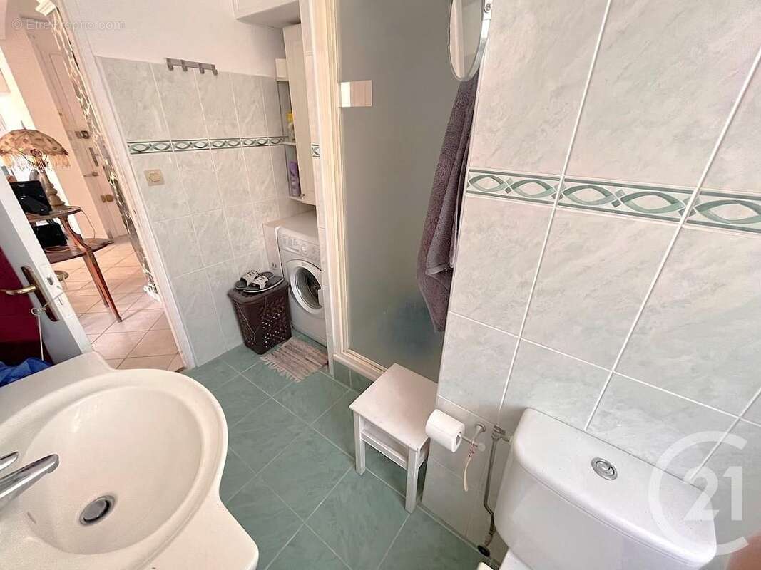 Appartement à ROQUEBRUNE-CAP-MARTIN