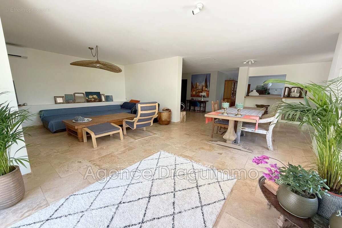 Maison à DRAGUIGNAN