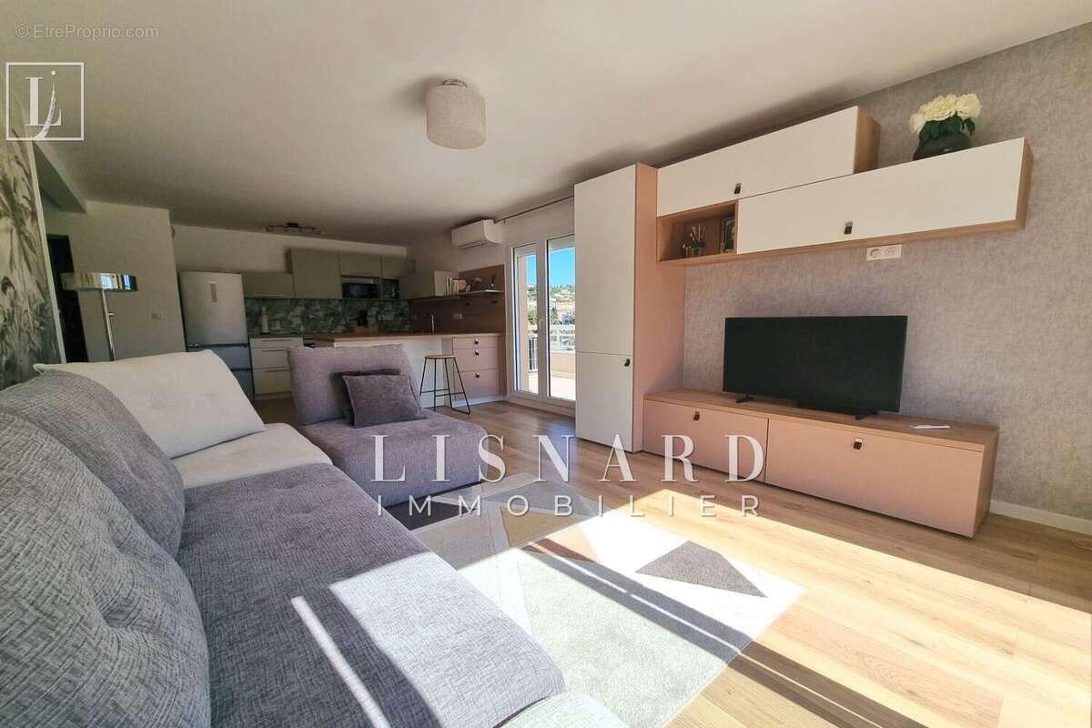 Appartement à VALLAURIS