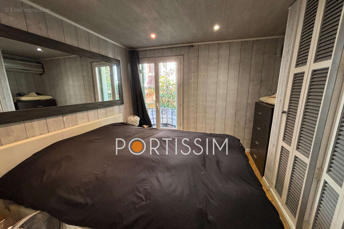 Maison à SAINT-LAURENT-DU-VAR