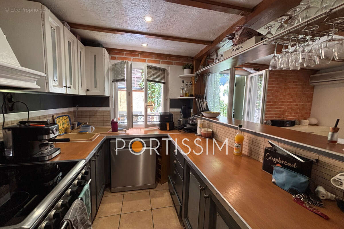 Maison à SAINT-LAURENT-DU-VAR