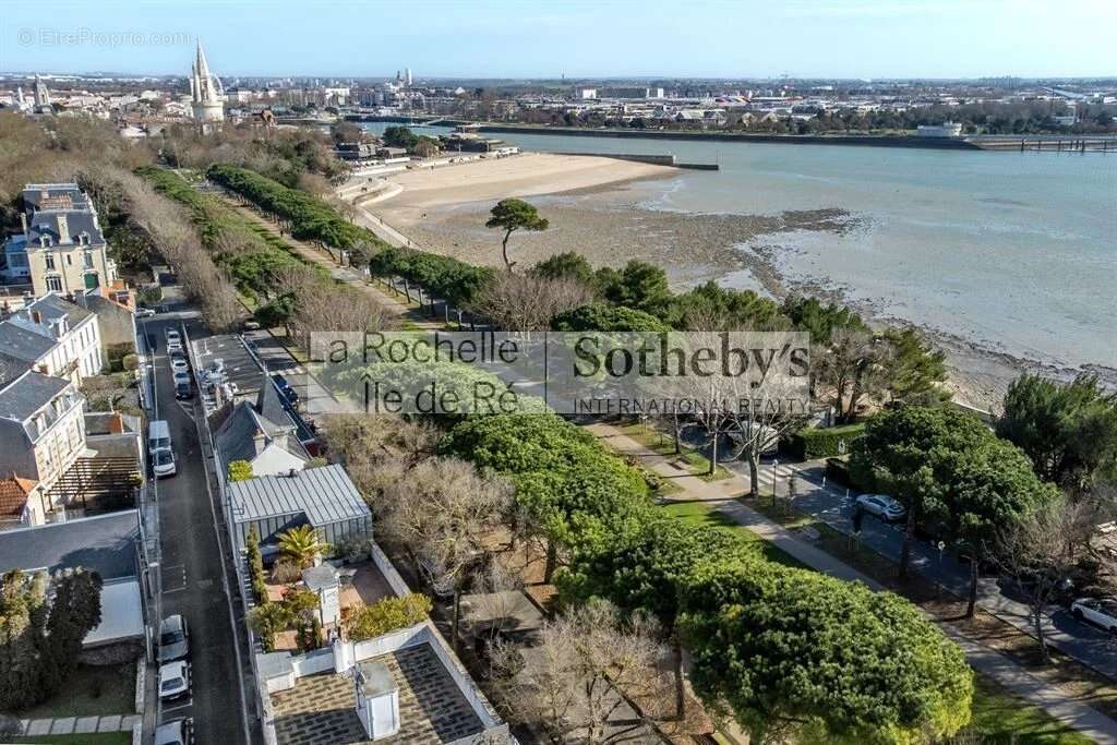 Maison à LA ROCHELLE