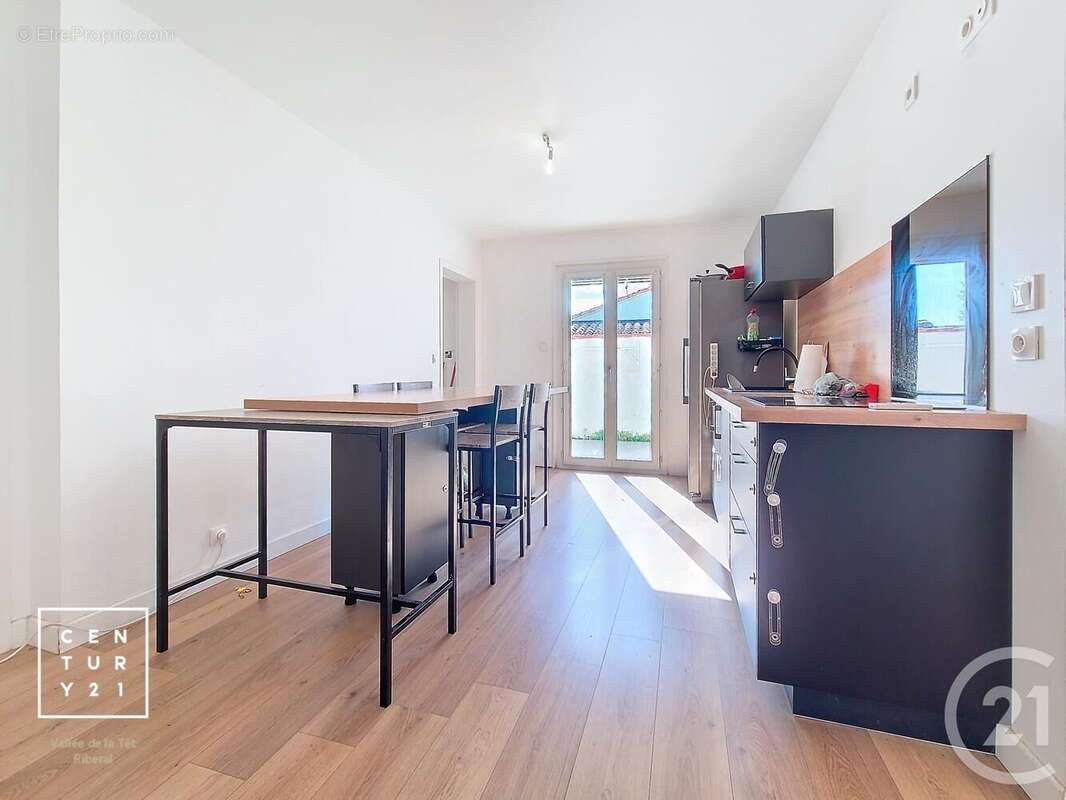 Maison à SAINT-ESTEVE