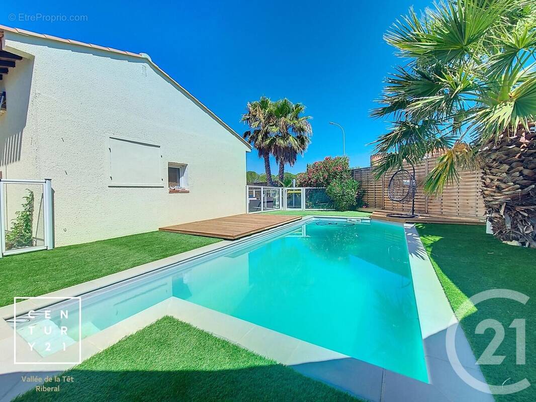 Maison à SAINT-ESTEVE