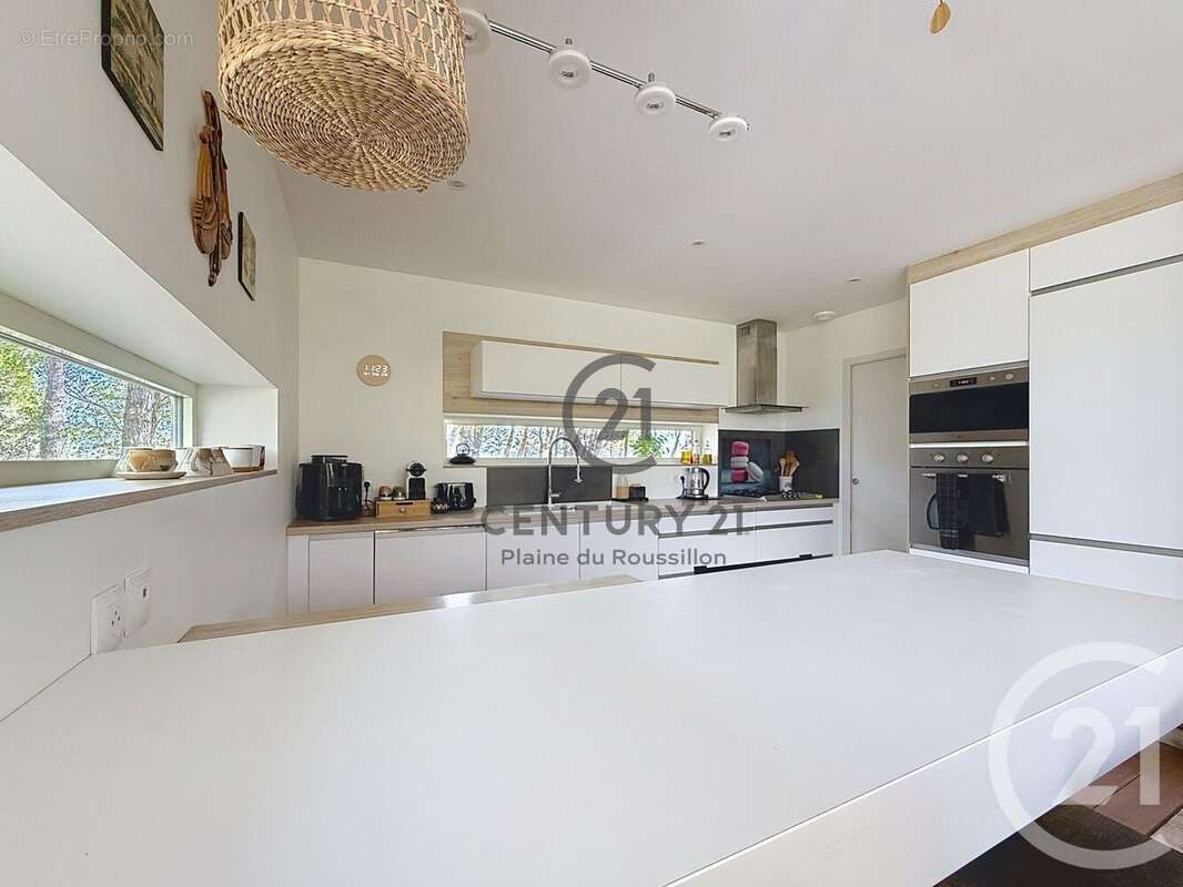 Maison à CASES-DE-PENE