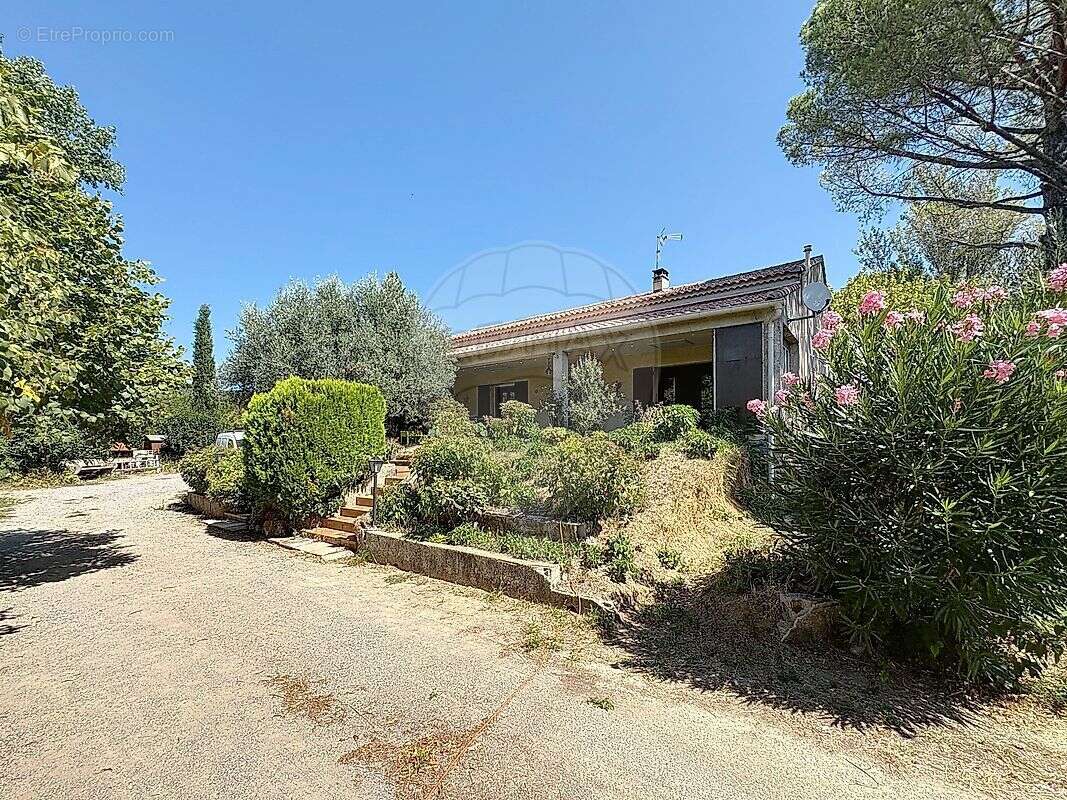 Maison à BOISSET-ET-GAUJAC