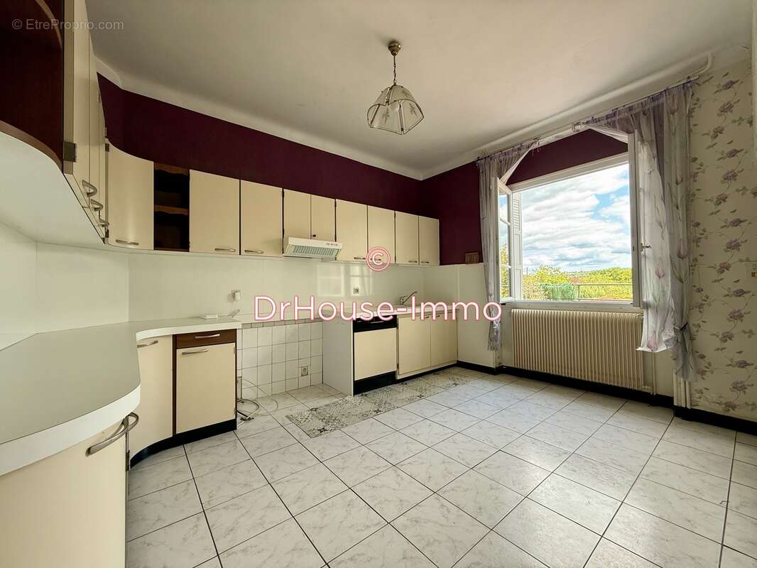 Maison à SAINT-ASTIER