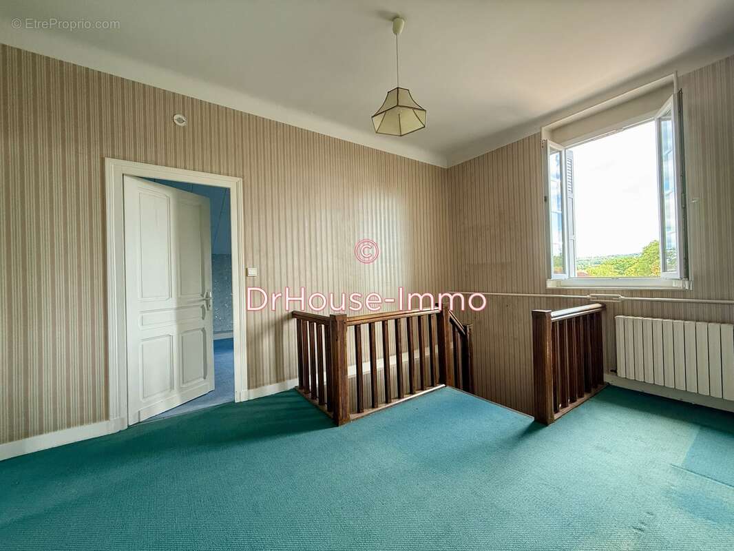 Maison à SAINT-ASTIER