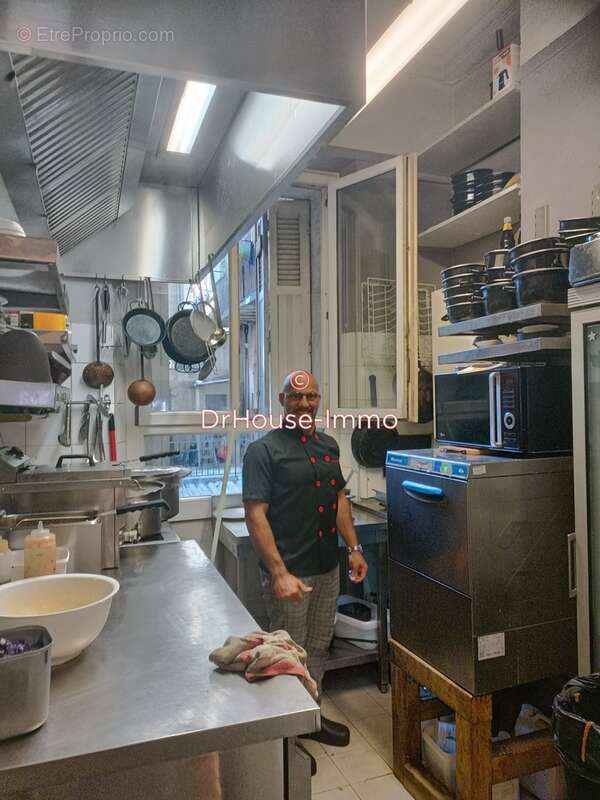 Commerce à MARSEILLE-4E