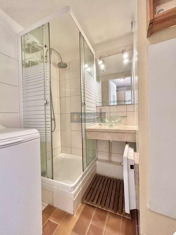 Appartement à LES ISSAMBRES