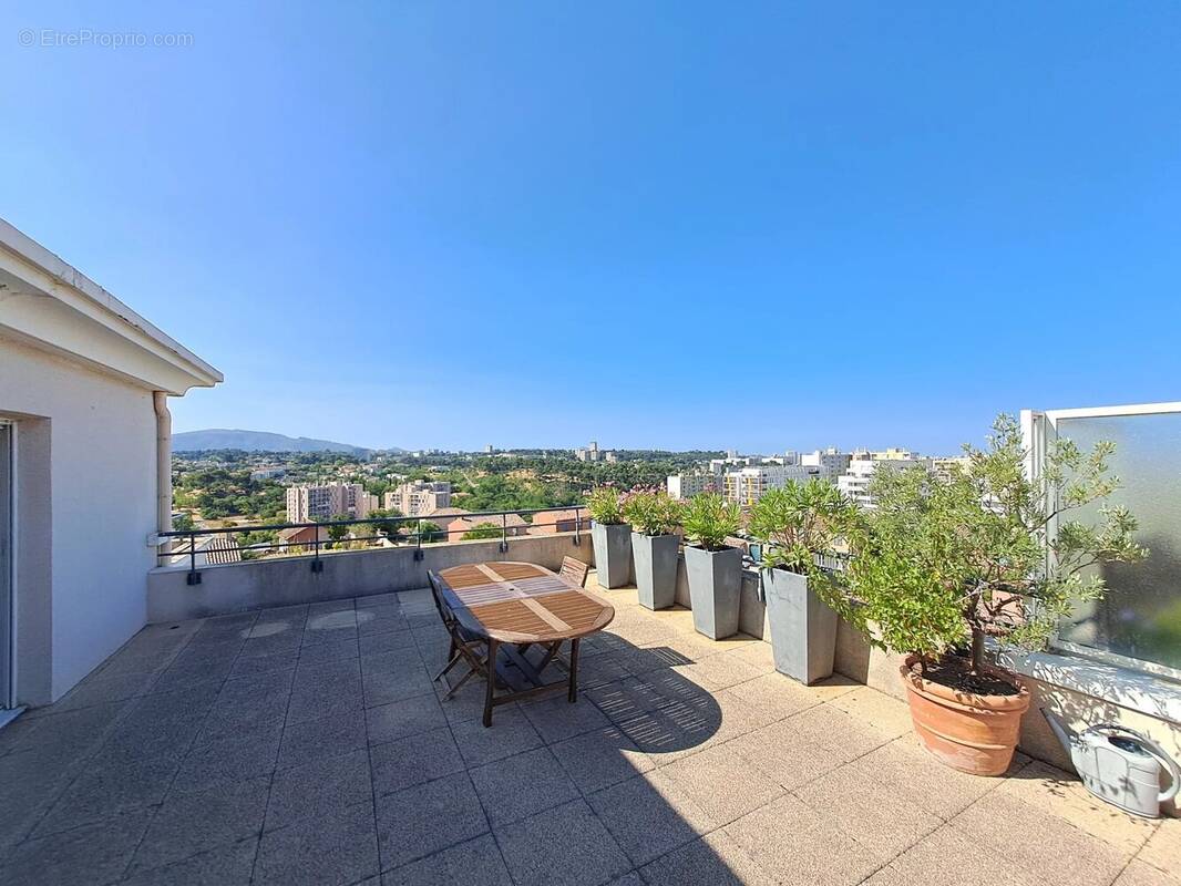 Appartement à MARSEILLE-13E