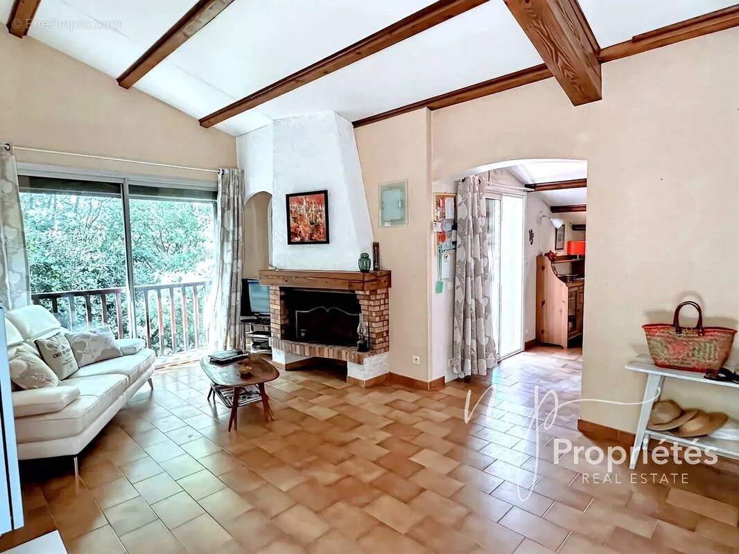 Appartement à RAYOL-CANADEL-SUR-MER