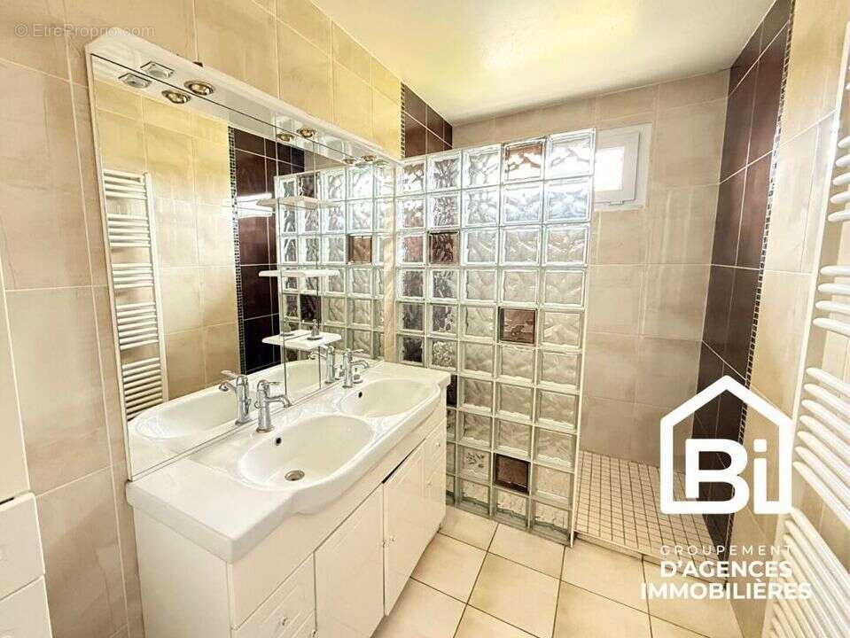 Maison à AMFREVILLE