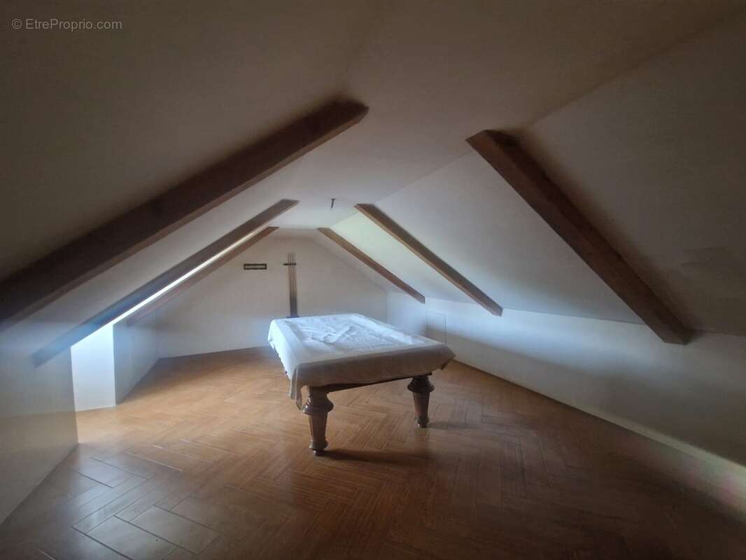 Maison à VERT-EN-DROUAIS