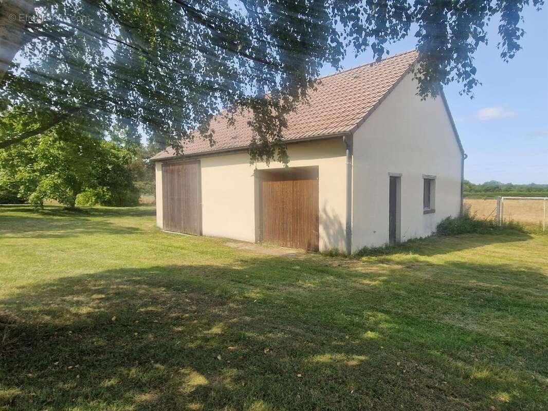 Maison à VERT-EN-DROUAIS