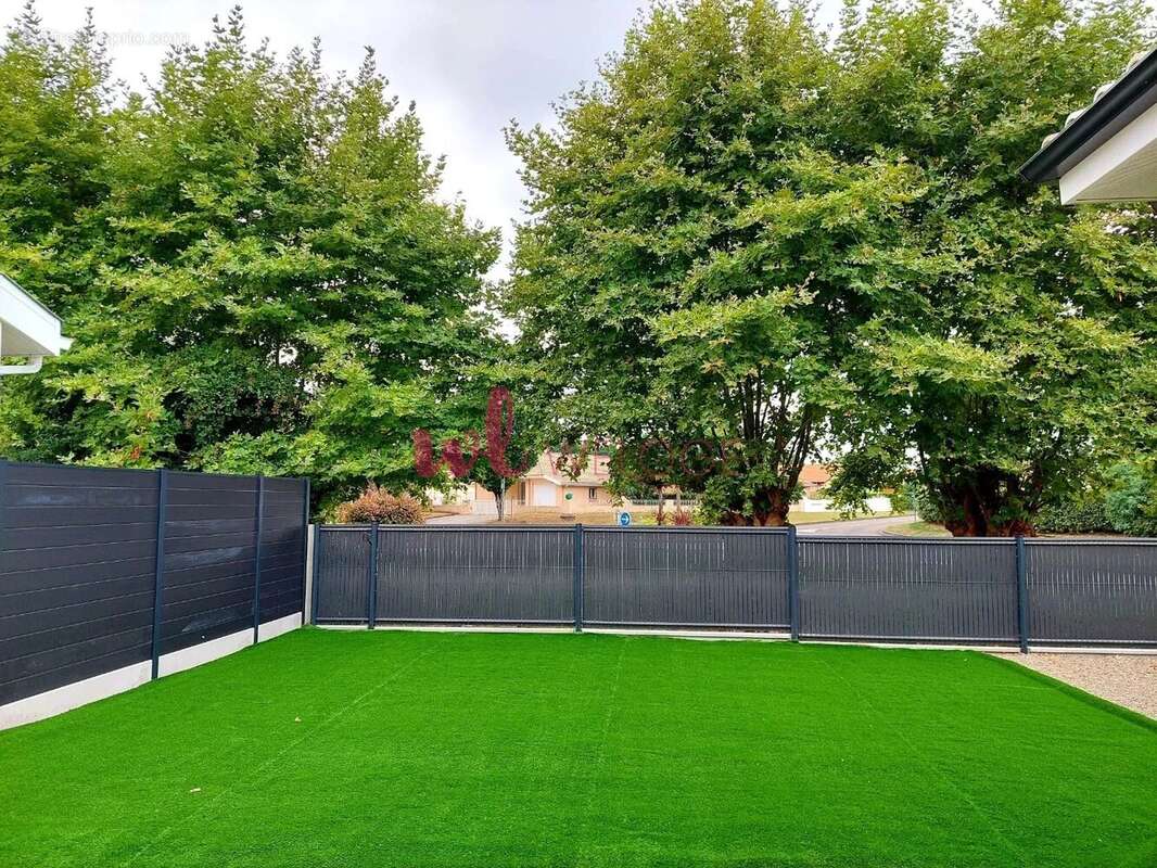 Maison à BENESSE-MAREMNE