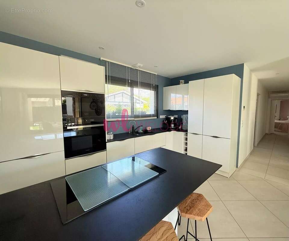 Maison à BENESSE-MAREMNE