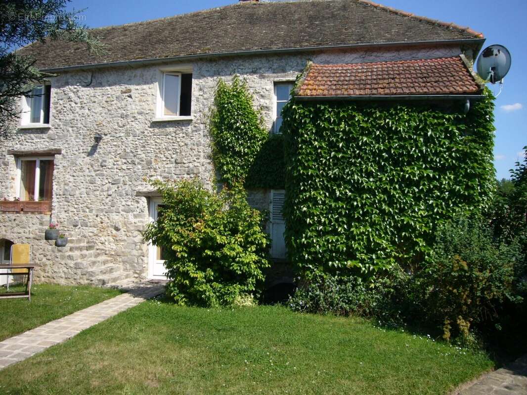 Maison à MILLY-LA-FORET