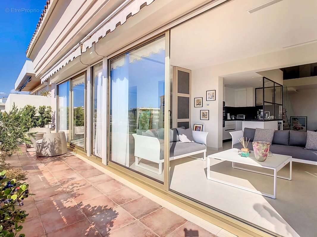 Appartement à CANNES