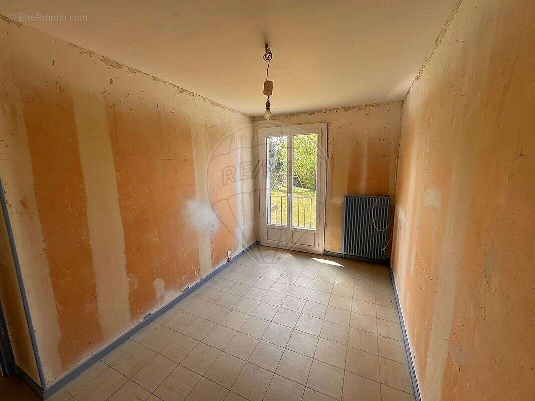 Maison à SANCERGUES